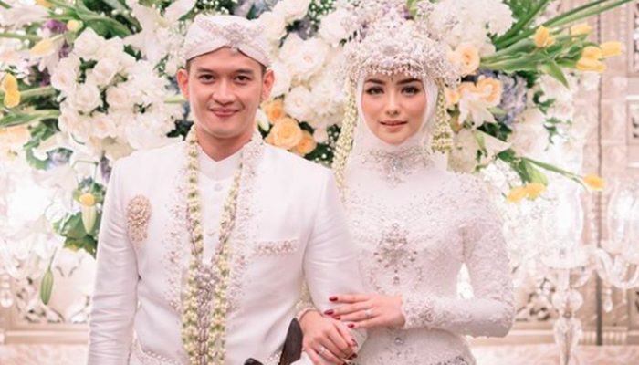 Rezky Aditya dan Citra Kirana Bersiap Sambut Ramadan dengan Semangat Ibadah