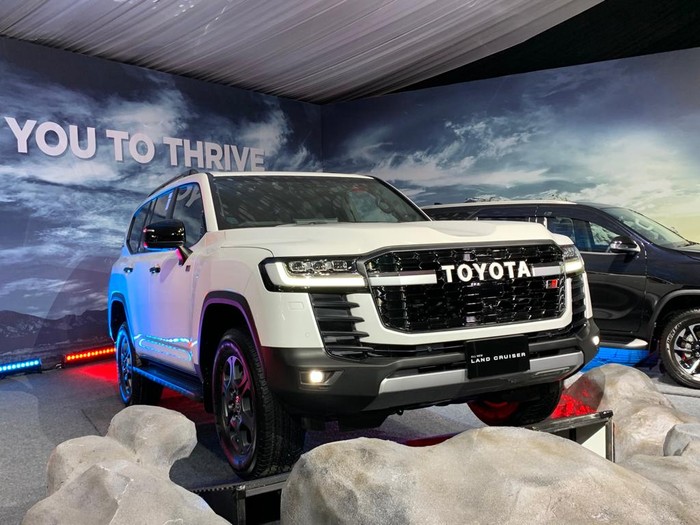 Ribuan Unit Toyota Land Cruiser 300 Kena Recall, Berikut Cara Mengeceknya