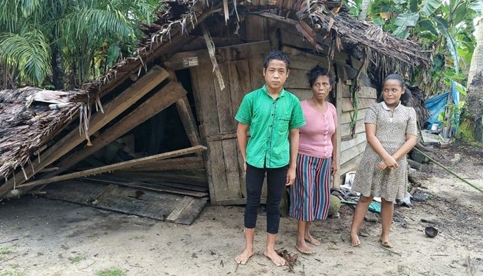 Rumah Marince Manalu yang Tidak Layak Huni dapat Perhatian dari Pj Bupati Tapteng