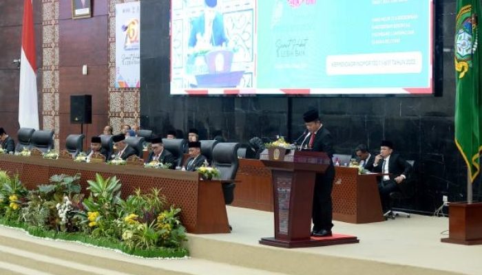Pj Gubernur Sumatera Utara Laporkan Capaian Tahun 2023 pada Rapat Paripurna