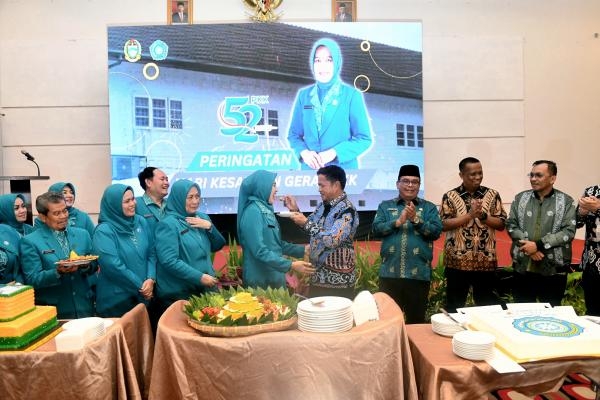 Pj Gubernur Sumut Tegaskan Peran Penting Perempuan dalam Parenting pada Peringatan HKG PKK ke-52