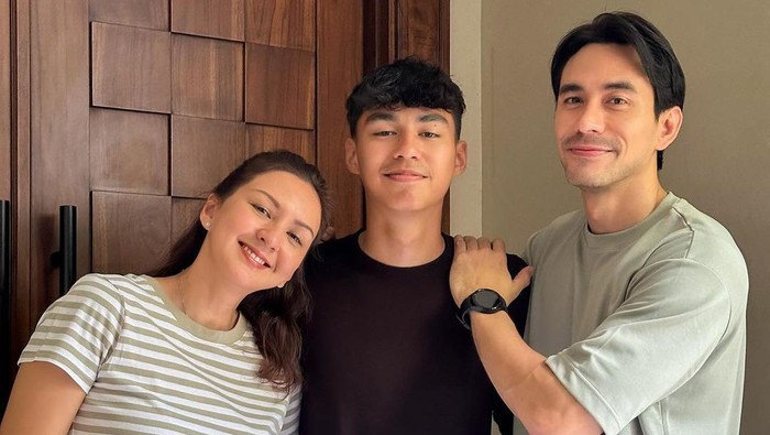 Diego Andres Sinathrya Kartoprawiro Seleksi Timnas U-16: Darius Sinathrya Tanggapi Kritik Netizen