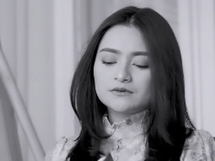 Nathalie Holscher Kirim Pesan kepada Rizky Febian yang Absen dari Pernikahan