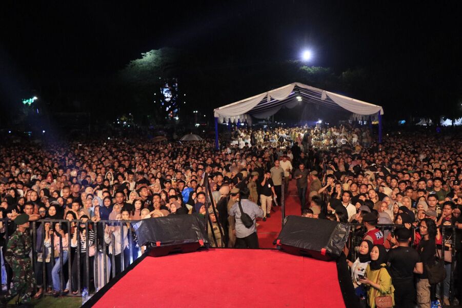 Ribuan Warga Kota Binjai Antusias Saksikan Penampilan Armada Band dalam Perayaan HUT Kota Binjai ke-152