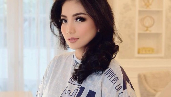Siti KDI Ungkap Penyebab Perceraian dengan Cem Junet Perk
