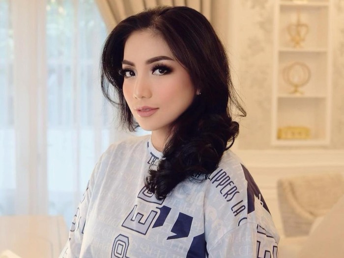 Siti KDI Ungkap Penyebab Perceraian dengan Cem Junet Perk