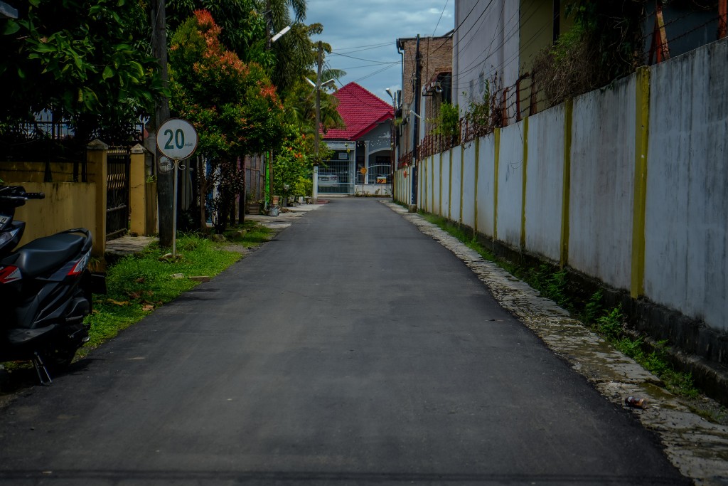 Warga Kecamatan Medan Johor Lega, Jalan Eka Warni IX Kini Mulus