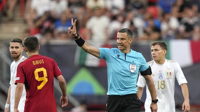 Wasit Final Liga Champions 2023/2024 Telah Ditunjuk: Slavko Vincic Akan Memimpin Pertandingan Antara Borussia Dortmund dan Real Madrid