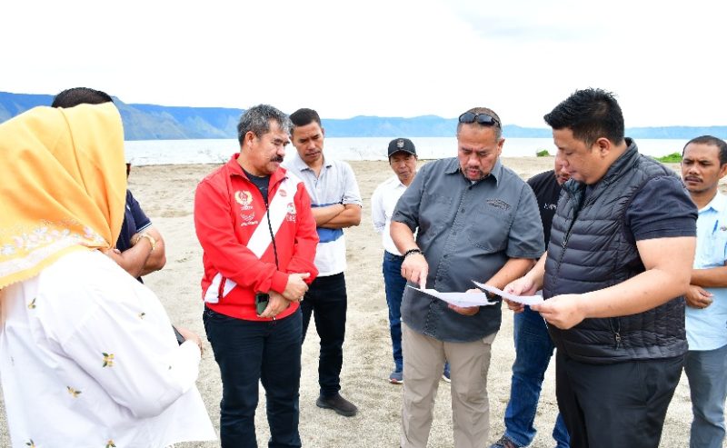 Peninjauan Persiapan Venue Voli Pasir PON 2024 di Samosir Capai 70 Persen