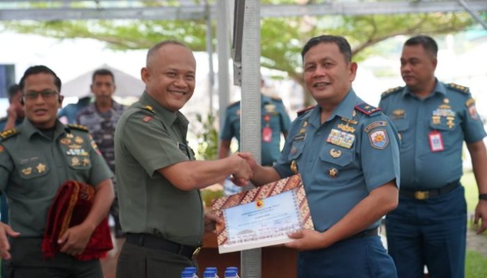 Danlantamal II Padang Berkunjung ke Makorem 023/KS