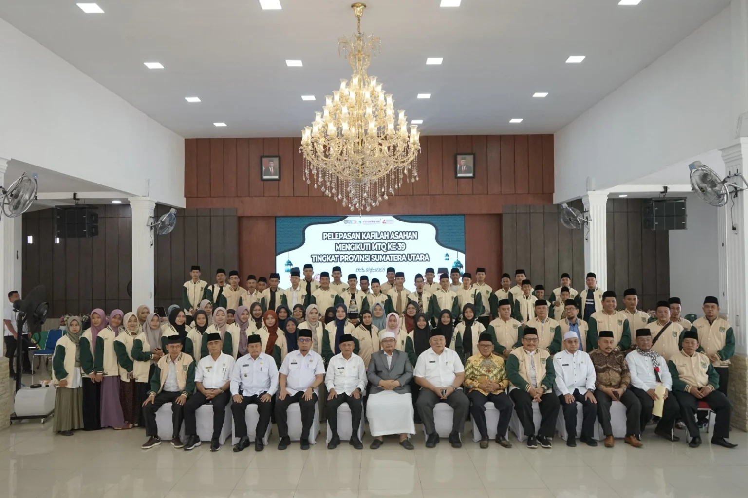 Bupati Asahan H. Surya, BSc Melepas Kafilah untuk MTQ ke-39 Tingkat Provinsi Sumatera Utara di Sipirok