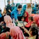 Ketua TP PKK Kota Medan Berikan Makanan Tambahan untuk Anak Stunting