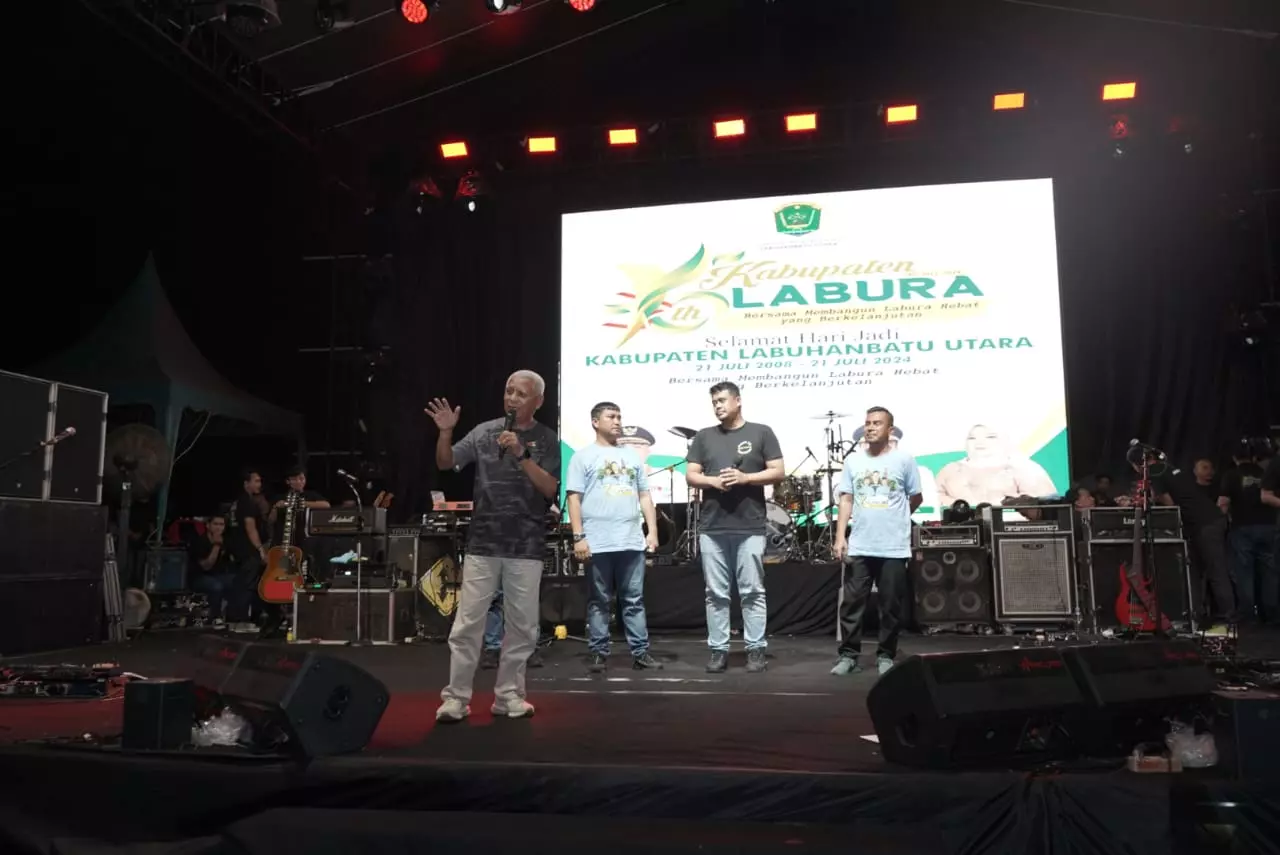 Bupati Asahan dan Walikota Medan Meriahkan HUT ke-16 Kabupaten Labuhan Batu Utara