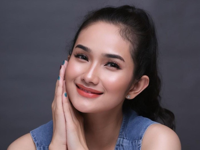 Pesinetron Faby Marcelia Jaga Komunikasi Anak-Anak Meski Telah Bercerai dengan Revand Narya