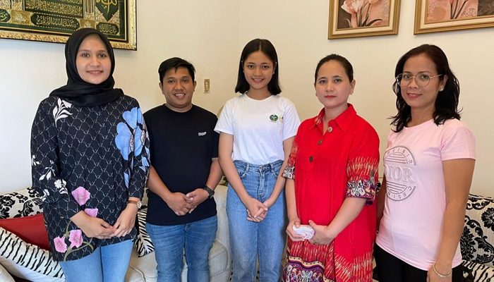 Violetha Sianturi Paskibraka Nasional Asal Sibolga Diberangkatkan Syukri Penarik, Diharapkan Jadi Pembawa Baki