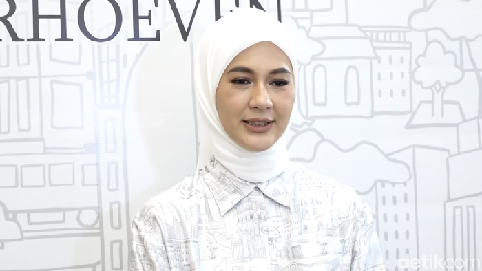 Paula Verhoeven Menggelar Fashion Show Perdana dan Melebarkan Sayap di Dunia Bisnis Fashion