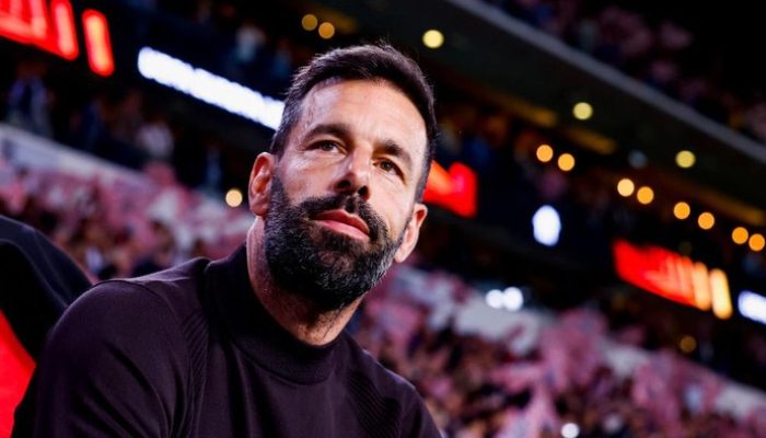 Ruud van Nistelrooy Kembali ke Manchester United Sebagai Asisten Manajer Bersama Rene Hake