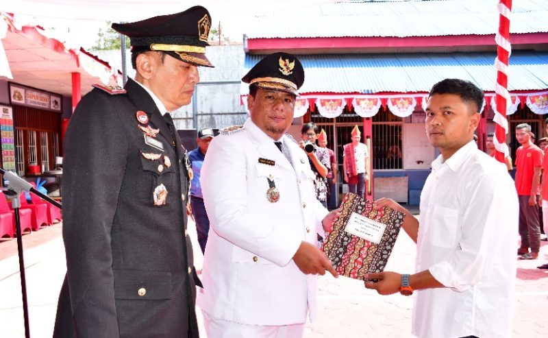 Bupati Samosir Serahkan Remisi Umum pada Peringatan HUT Ke-79 Kemerdekaan RI