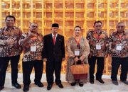 Warga Pematangsiantar dr Farida Y Lumban Tobing Terima Penghargaan Satyalencana Kebaktian Sosial dari Presiden Jokowi