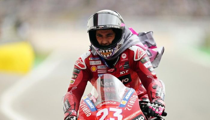 Enea Bastianini Menang di Sprint Race MotoGP Inggris 2024, Tiga Murid Rossi Crash
