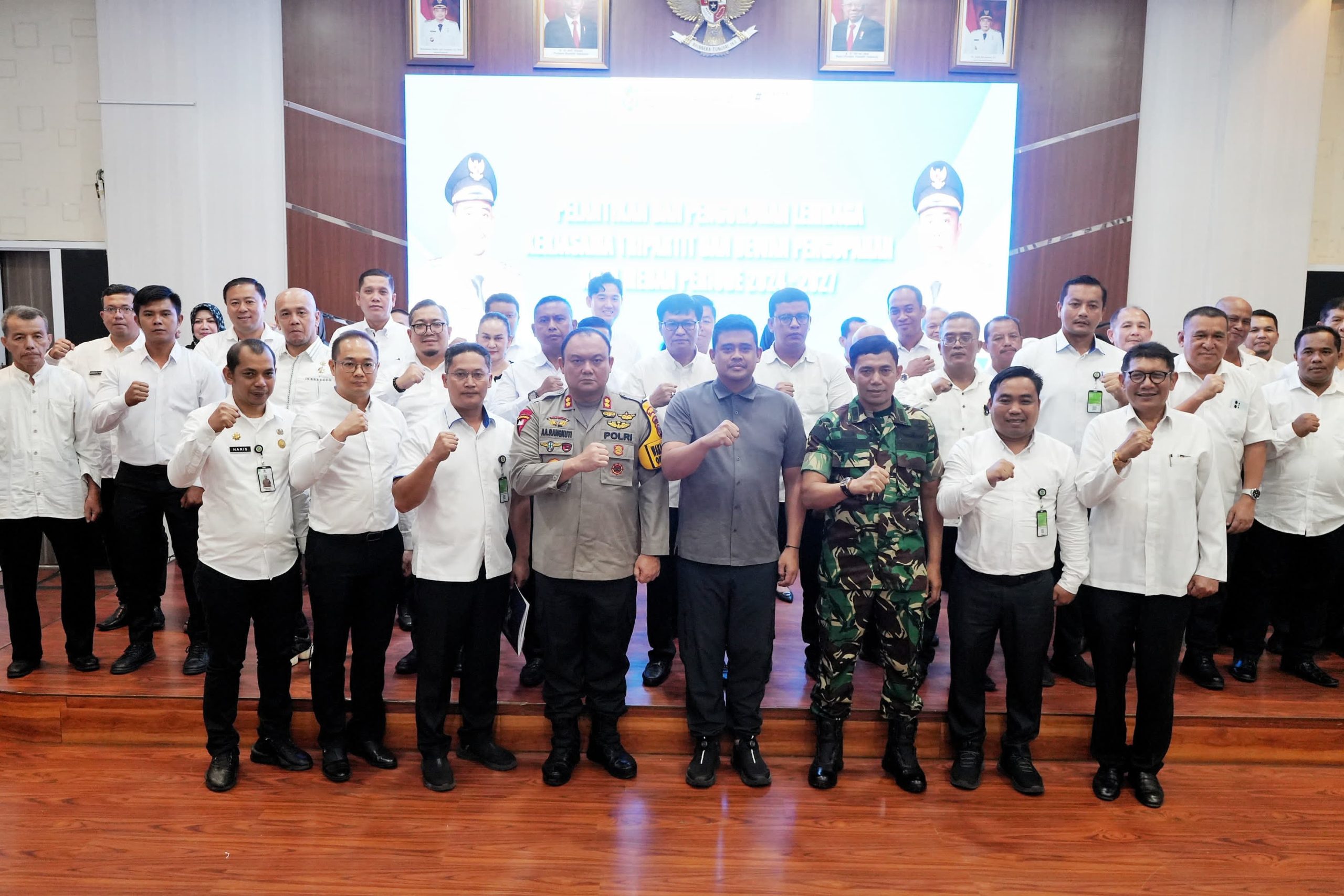 Wali Kota Medan Bobby Nasution Lantik Pengurus Lembaga Kerjasama Tripartit dan Dewan Pengupahan Kota Medan Periode 2024-2027