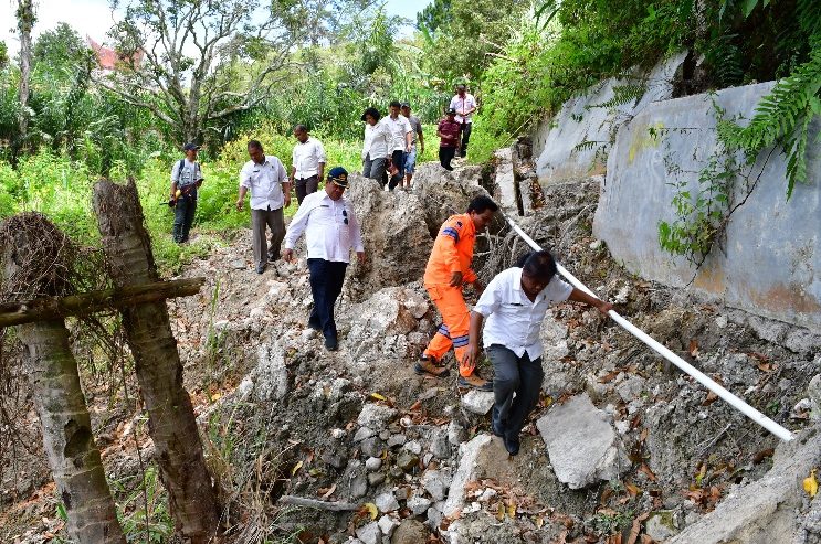 Pemerintah Kabupaten Samosir Lakukan Survei Pergerakan Tanah di Desa Parlondut