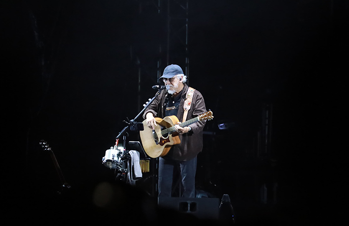 Pjs Wali Kota Pematangsiantar Drs Matheos Tan MM Saksikan Konser Iwan Fals Bertajuk "Gaung Merah seGALAnya"