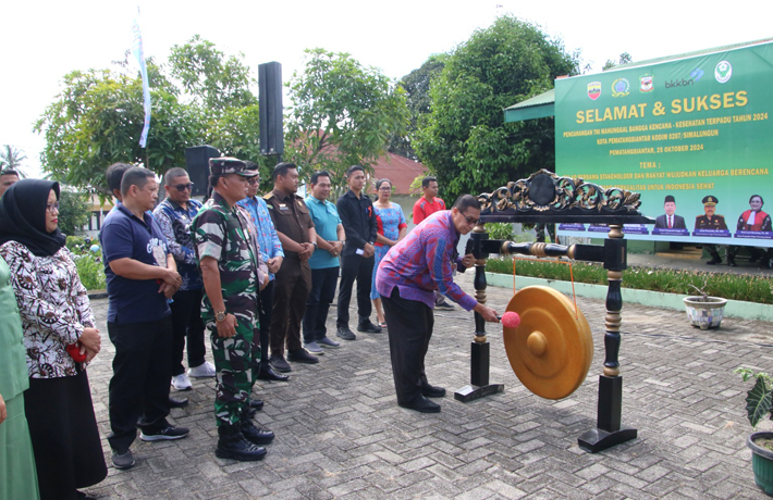 Pemkot Pematangsiantar Gaungkan Program KB Lewat Pencanangan TMKK 2024