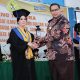 Pjs Wali Kota Pematangsiantar Serahkan Penghargaan kepada 11 Sultanis Sejati pada Wisuda STIE Sultan Agung