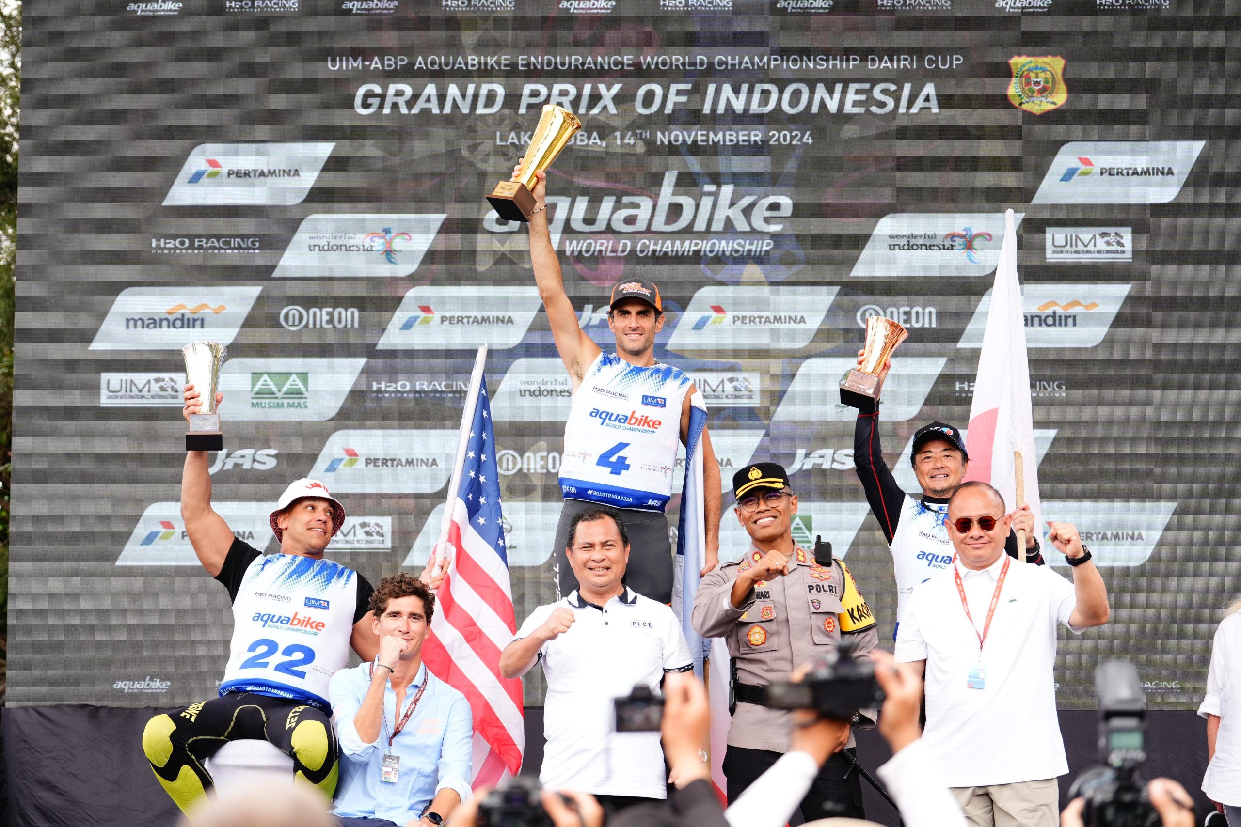 Aquabike Jetski World Championship 2024 di Danau Toba: Francois Medori Juara Hari Kedua, Pembalap Indonesia Tunjukkan Potensi