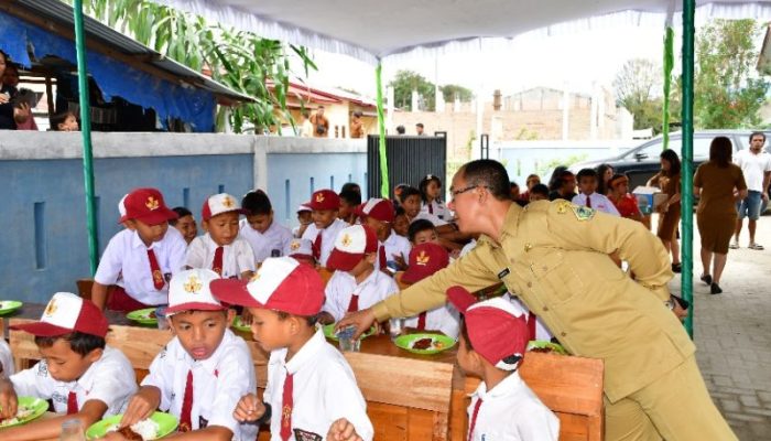 Pemerintah Kabupaten Samosir Launching Uji Coba Makan Bergizi Sehat untuk Peserta Didik