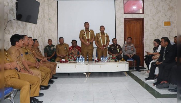 Hari Pertama Berkantor, Bupati Toba Disambut dengan Doa dan Harapan Perubahan