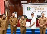 Wali Kota Sibolga Serahkan LKPj Tahun 2024 ke DPRD Ini Berbagai Prestasi yang Diraih