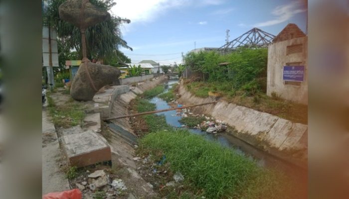 Sentuhan Tangan Dingin Bupati Langkat Diharapkan Untuk Mengembalikan Fungsi Parit Kanal Bersejarah di Pangkalan Brandan