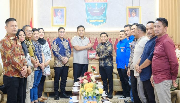 Wali Kota Sibolga Apresiasi Wagub Sumbar Atas Penangkapan Kapal Ikan Sibolga yang Melanggar Zona