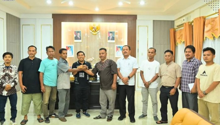 Wali Kota Sibolga Fasilitasi Pertemuan Antara Nelaya Tradisional dengan Nelayan Pukat: Biaya Ganti Rugi Rp 130 Juta Disepakati