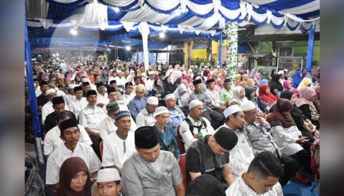 Ribuan Masyarakat Kota Sibolga Ikuti Peringatan Maulid Nabi Bersama Ustadz Ucay