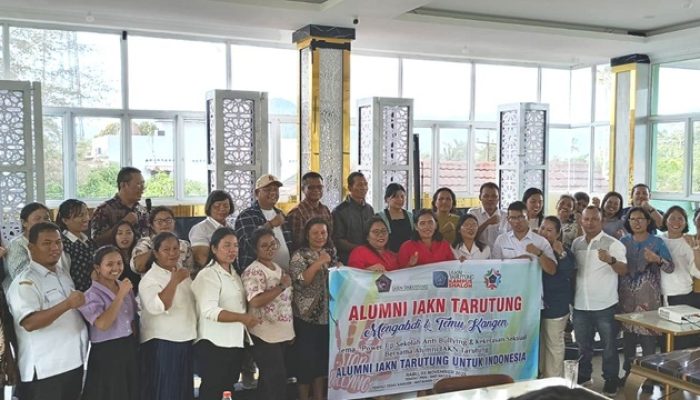 Temu Alumni IAKN Tarutung Wilayah Sibolga-Tapteng-Tapsel Sukses: Mengabdi dan Melayani