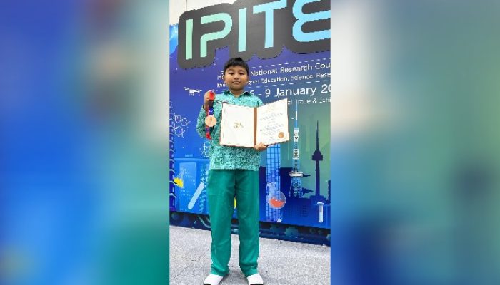 Ar Rasyid Bakhtiar Sibarani dan Tim Raih Medali Perunggu di Ajang Inovasi Internasional IPITEX 2026 di Thailand