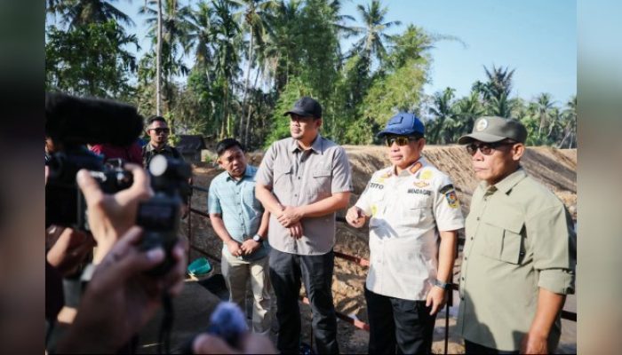 Wali Kota Sibolga Dampingi Mendagri Kunjungi Lokasi Terdampak Banjir dan Longsor di Tapteng