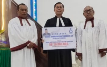Dukung Program Pembangunan HKBP Sibolga Kota Lewat Sumbangan Dana, Majelis Doakan Rahmansyah Sibarani