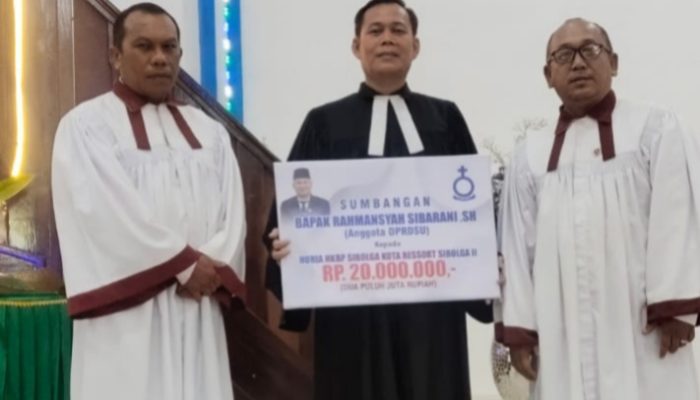 Dukung Program Pembangunan HKBP Sibolga Kota Lewat Sumbangan Dana, Majelis Doakan Rahmansyah Sibarani