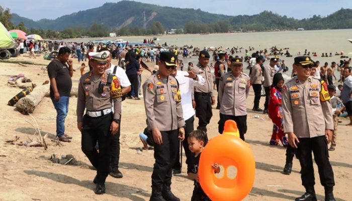 Libur Lebaran Polres Tapteng Lakukan Pengawasan di Objek-objek Wisata