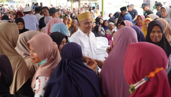 Bakhtiar Ahmad Sibarani Konsisten Salurkan Zakat dan Sedekahnya: Tahun Ini 1.700 Warga Menerima