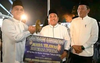 Pelaksanaan MTQ Sibolga Sukses dan Meriah, Bakhtiar Sibarani Berikan 2 Tiket Umrah Bagi Juara