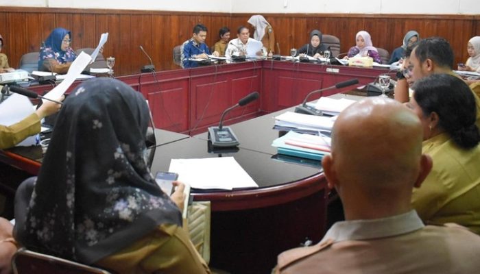 DPRD Sibolga Revisi Ranperda Kawasan Tanpa Rokok dan Retribusi Daerah