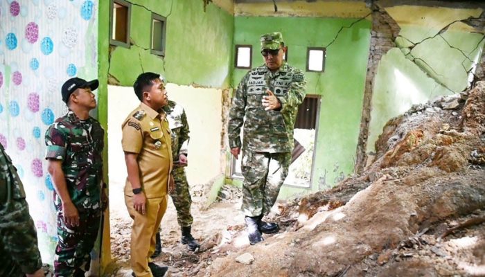 Tim Supervisi Percepatan Rehabilitasi dan Rekonstruksi Pascabencana Tiba di Sibolga