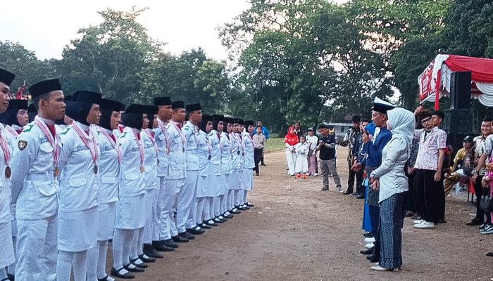 Upacara Penurunan Bendera di Pangkalan Brandan Berlangsung Khidmat, Camat: Jaga Persatuan dan Semangat Gotong Royong