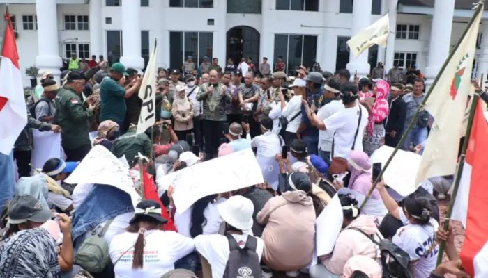 Peringati Hari Tani Nasional, Serikat Petani Indonesia Kabupaten Asahan Unjuk Rasa ke Kantor Bupati Tuntut Reforma Agraria